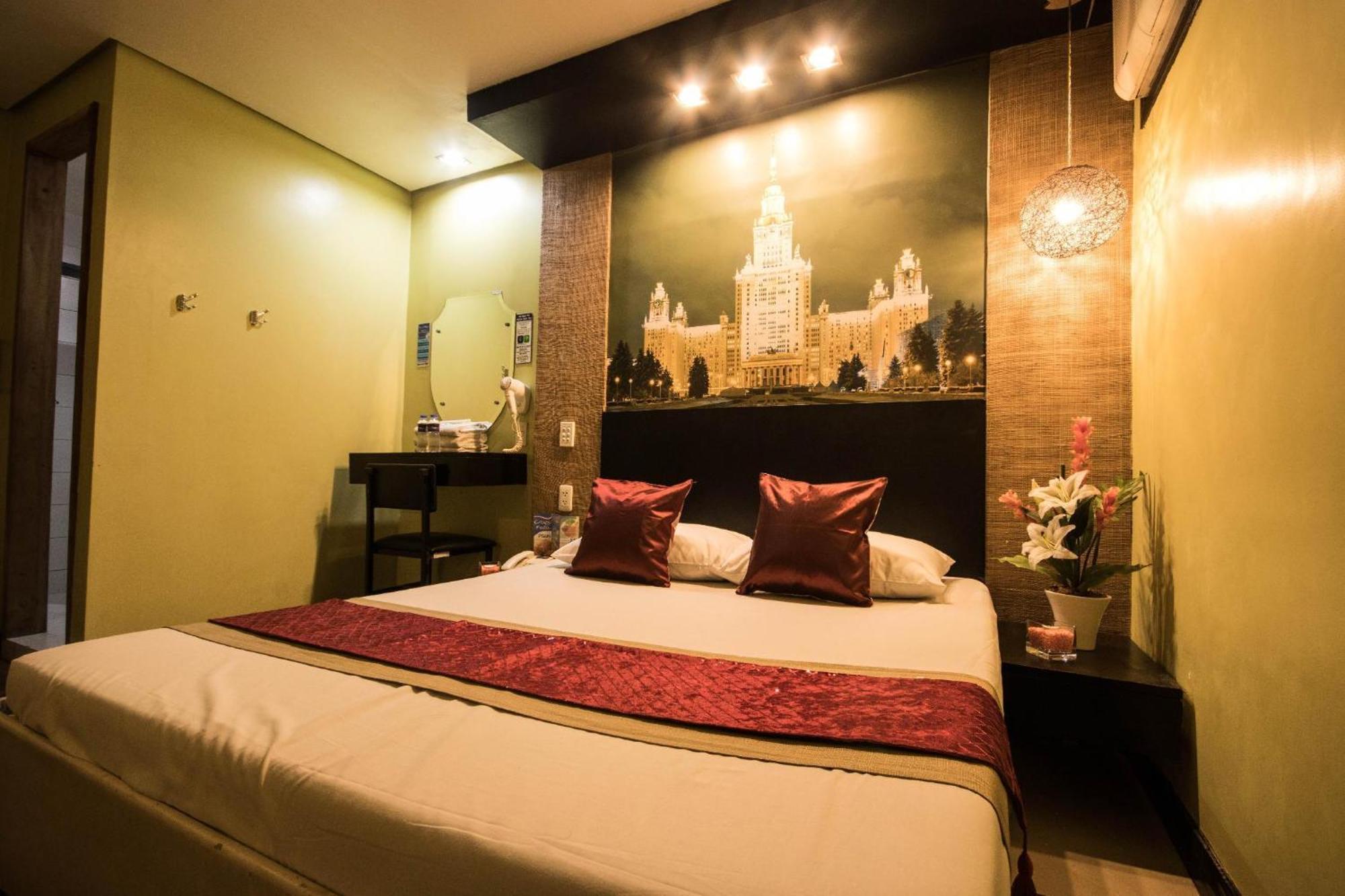 Hotel Dreamworld Araneta Cubao Esterno foto