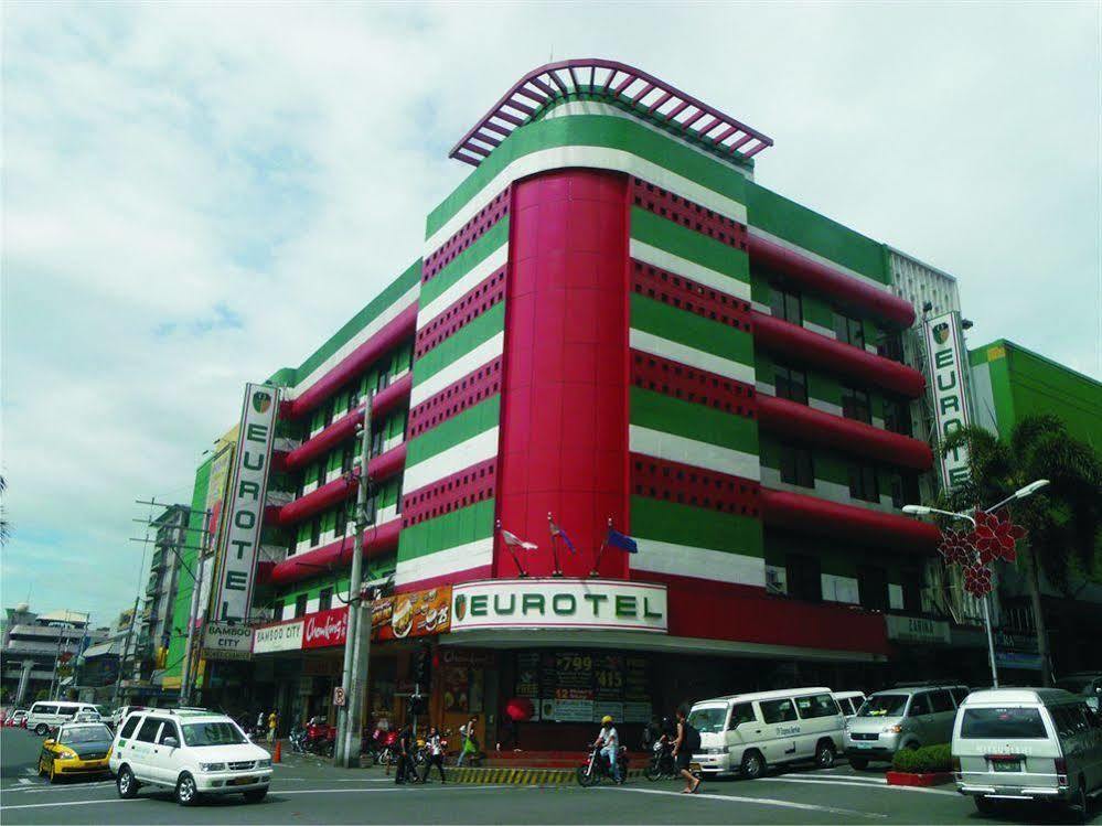 Hotel Dreamworld Araneta Cubao Esterno foto